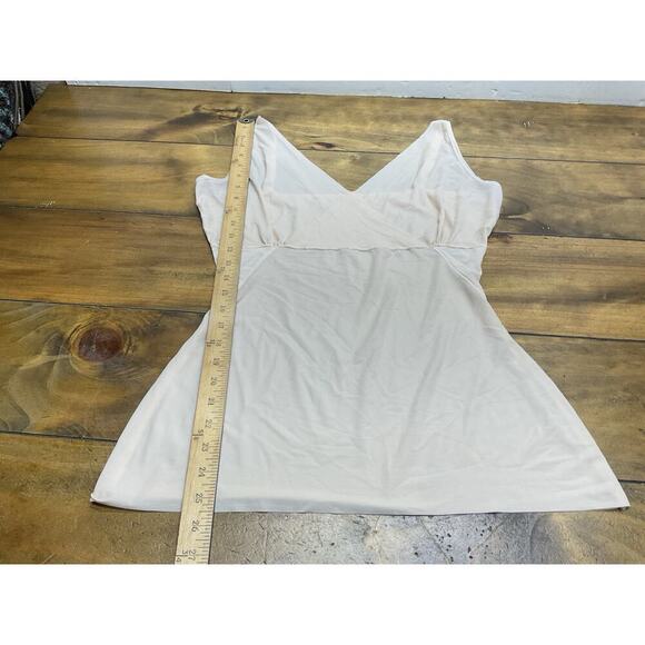 Love Your Assets Sara Blakely Spanx Shapewear Cami Beige Tank Cool Control 1X - Picture 4 of 8